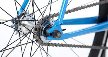 CYKLISTER OG BILISTER – FORÉN JER