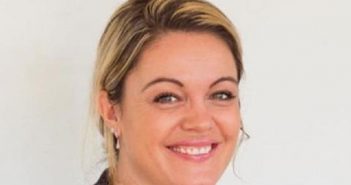 Amy hjælper de unge med at udvikle sig